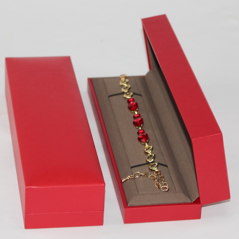 Extraordinară cutie de ambalaj bijuterii personalizat de înaltă calitate colier de bijuterii de mare calitate cu spumă burete, dimensiunea este 243*65*40mm